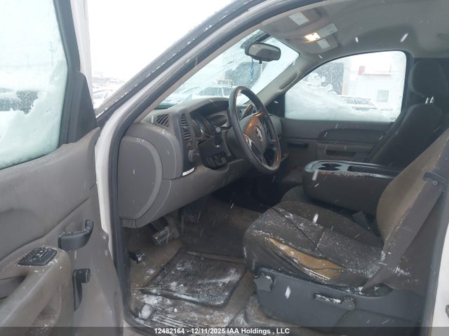 12482164 :رقم المزاد ، 1GT3CZBG7AF132691 vin ، 2010 Gmc Sierra C2500 Heavy Duty مزاد بيع