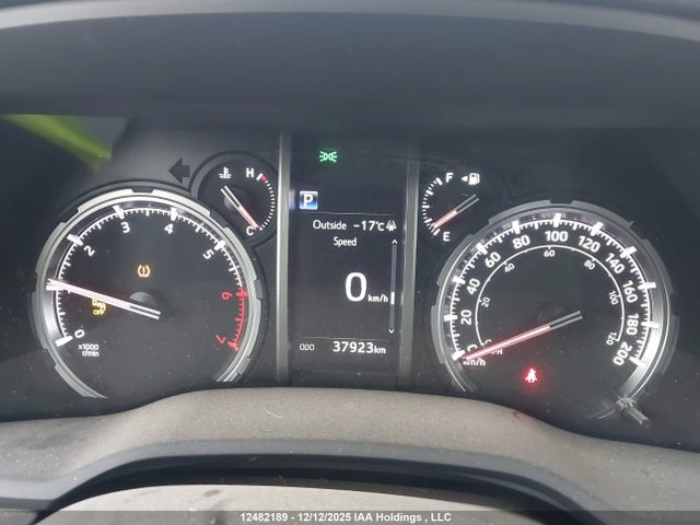 Toyota 4runner 2023 JTERU5JR1P6182011 Image 7