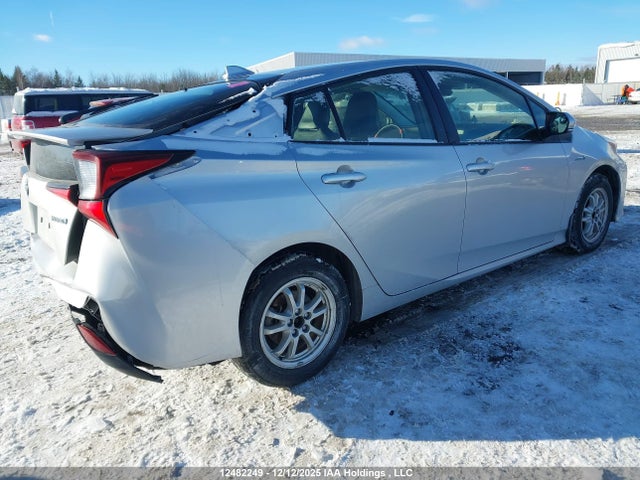 JTDL9MFU9N3040152 Toyota Prius