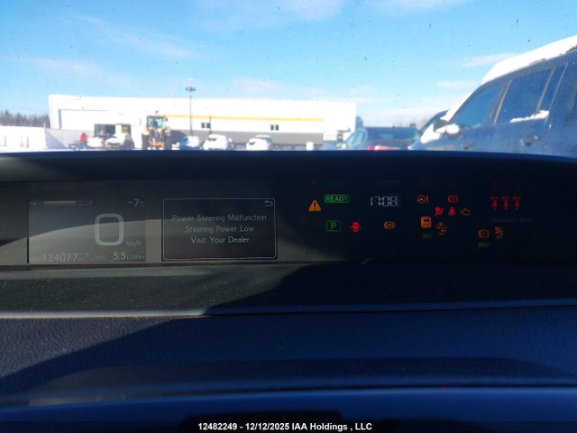 JTDL9MFU9N3040152 Toyota Prius
