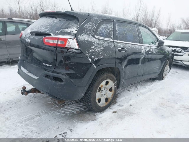1C4PJLAB8EW315856 Jeep Cherokee Sport
