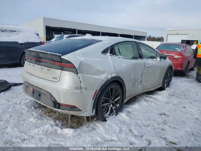 JTDADABU6R3014172 Toyota Prius