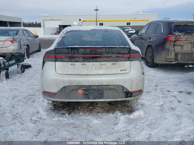 JTDADABU6R3014172 Toyota Prius