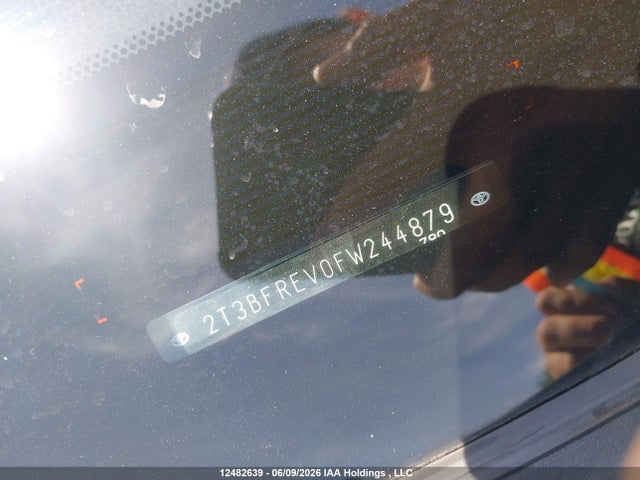 2T3BFREV0FW244879 Toyota RAV4 LE