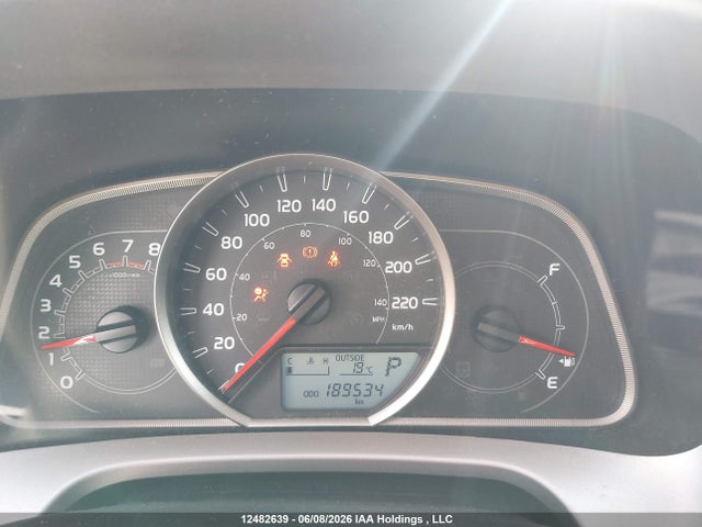 2T3BFREV0FW244879 Toyota RAV4 LE