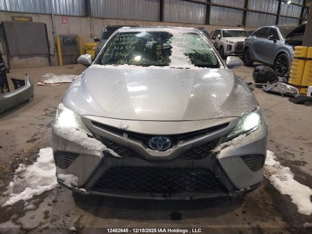 4T1B21HK3KU512504 Toyota Camry Hybrid Se