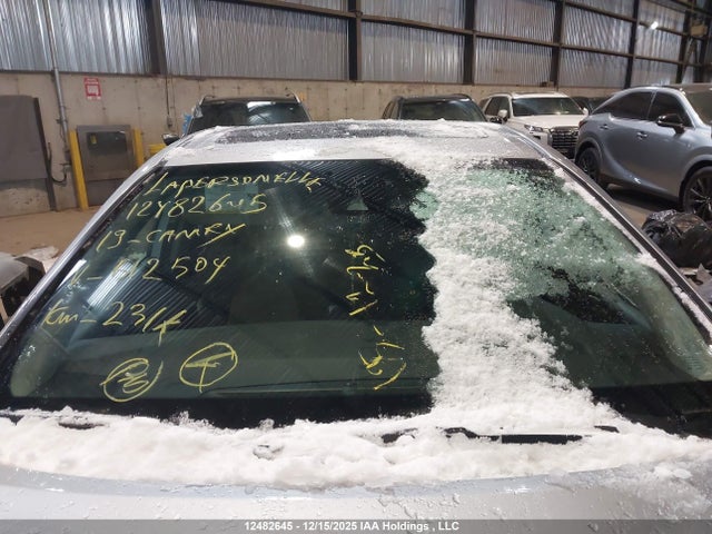 4T1B21HK3KU512504 Toyota Camry Hybrid Se