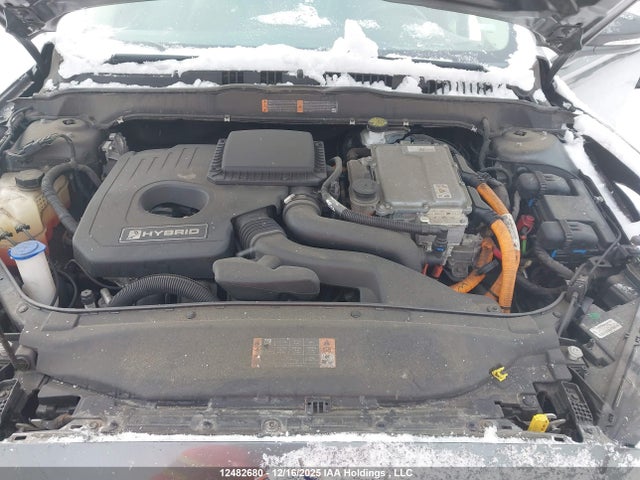 Ford Fusion Hybrid Titanium 2020 3FA6P0RU7LR141573 Image 10