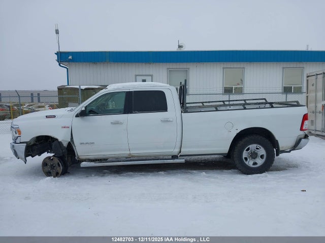 3C63R3HJ4KG613326 RAM 3500 Big Horn