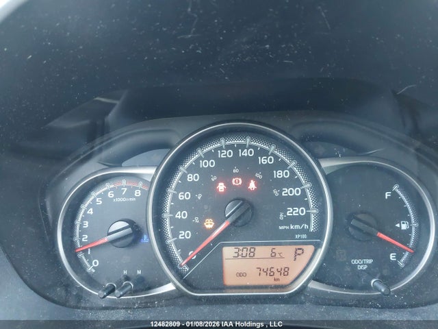 VNKKTUD34GA063920 Toyota YARIS LE