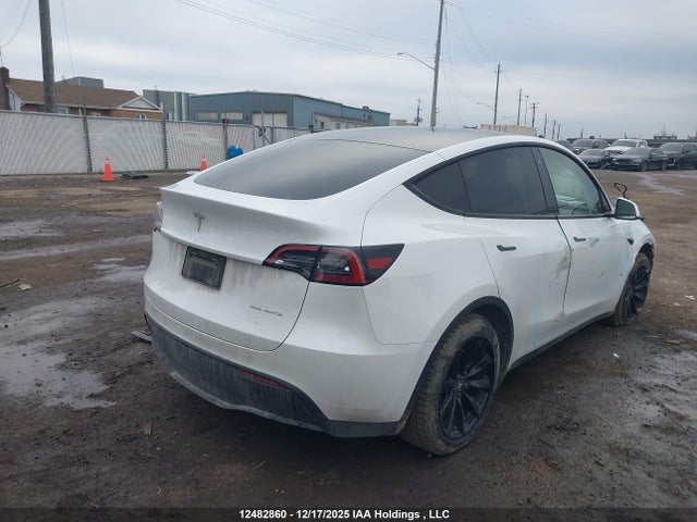 12482860 :رقم المزاد ، 7SAYGAEE7PF760465 vin ، 2023 Tesla Model Y Long Range مزاد بيع