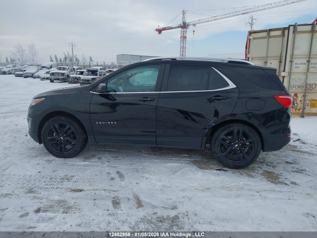 2GNAXUEV4M6164996 Chevrolet EQUINOX LT