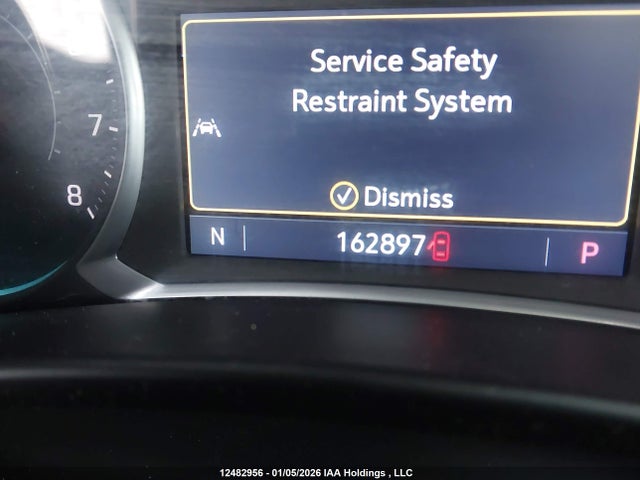 2GNAXUEV4M6164996 Chevrolet EQUINOX LT