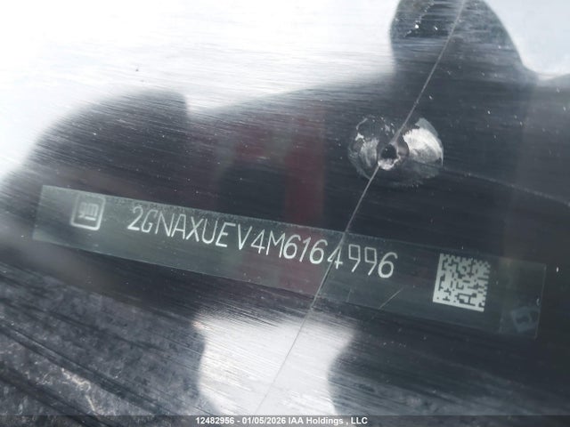 2GNAXUEV4M6164996 Chevrolet EQUINOX LT