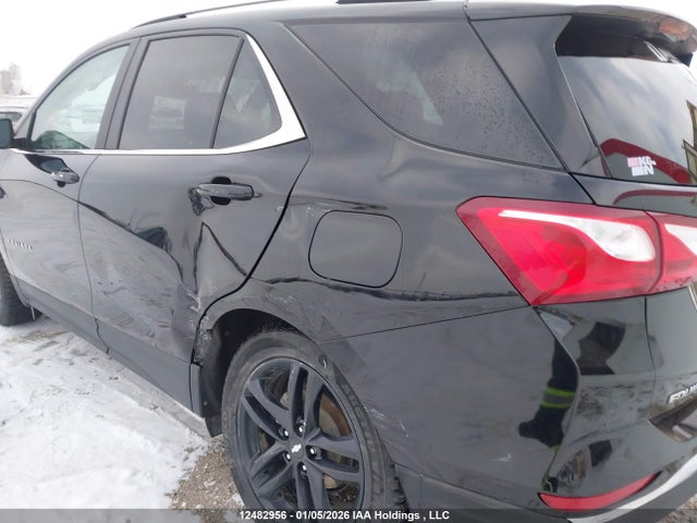 2GNAXUEV4M6164996 Chevrolet EQUINOX LT