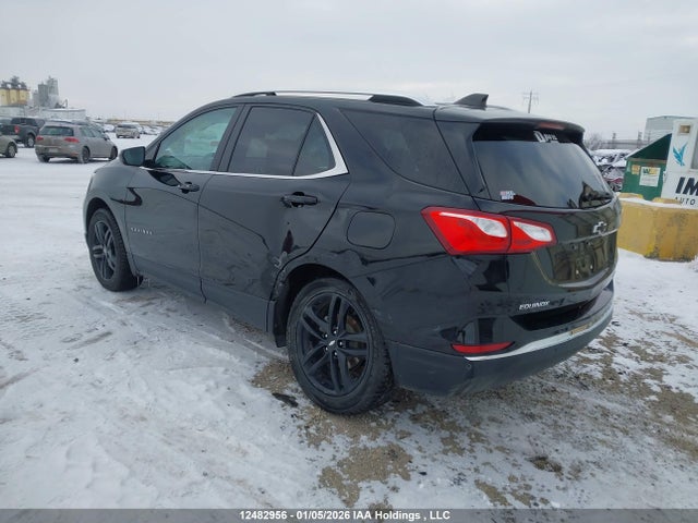 2GNAXUEV4M6164996 Chevrolet EQUINOX LT