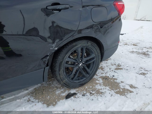 2GNAXUEV4M6164996 Chevrolet EQUINOX LT