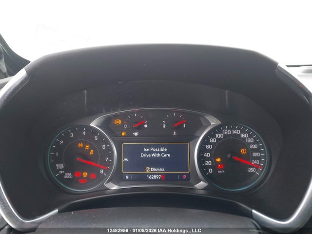 2GNAXUEV4M6164996 Chevrolet EQUINOX LT