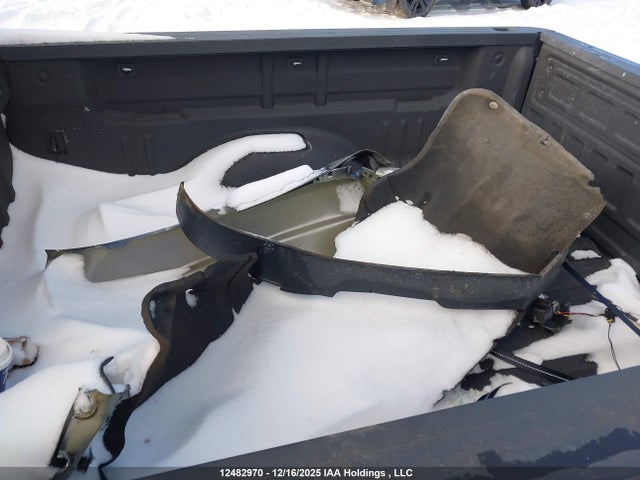 1GTH6CEN3J1122662 GMC CANYON SLE