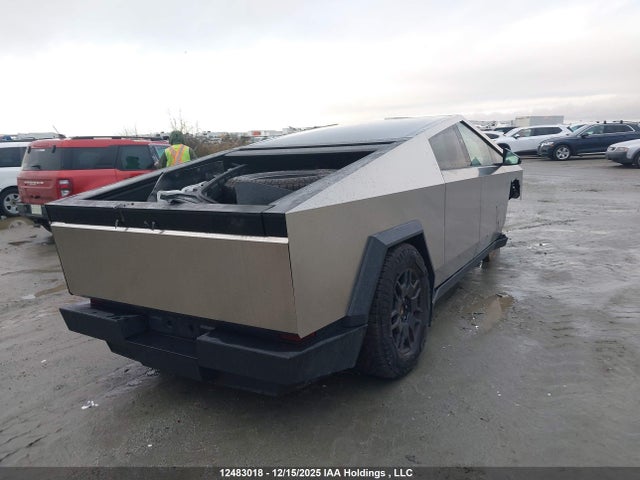 Auction sale of the 2025 Tesla Cybertruck Awd, vin: 7G2CEHED9SA063380, lot number: 12483018