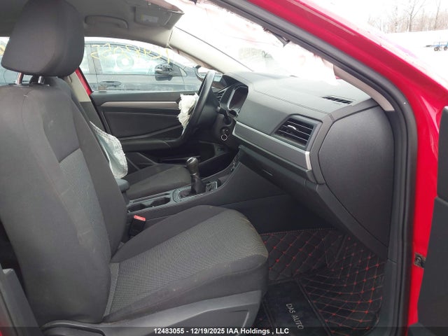 3VWN57BU1LM002497 Volkswagen Jetta S/r-line