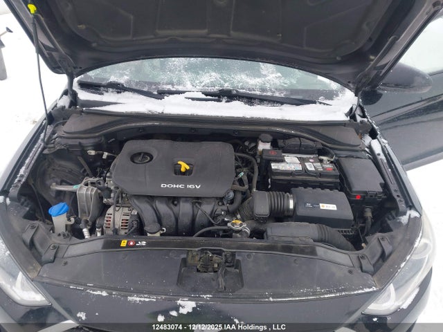 Hyundai Elantra 2017 5NPD74LF8HH117375 Image 10