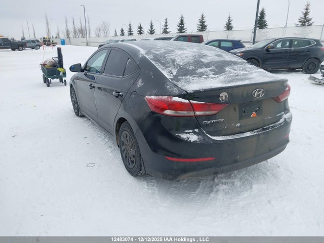 Hyundai Elantra 2017 5NPD74LF8HH117375 Image 3