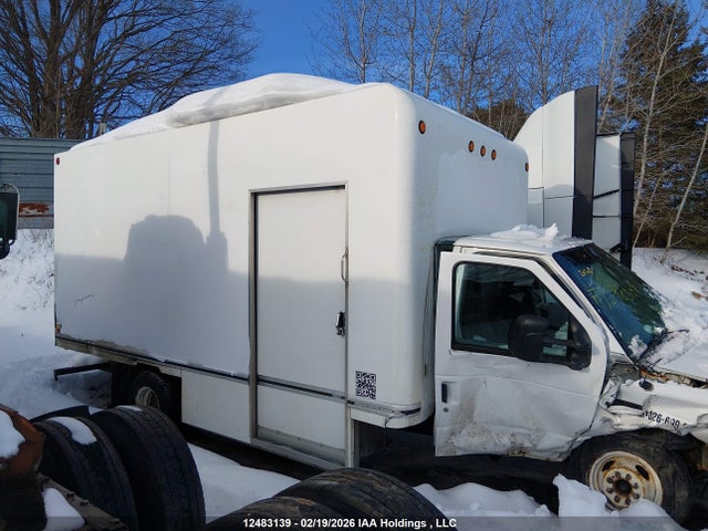 Ford E-450 Cutaway 2019 1FDWE4F62KDC24070 Image 12