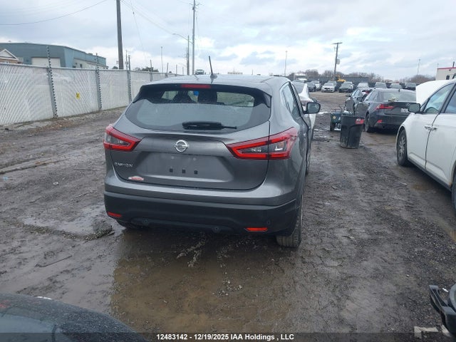 JN1BJ1AV6MW317468 Nissan Rogue Sport S