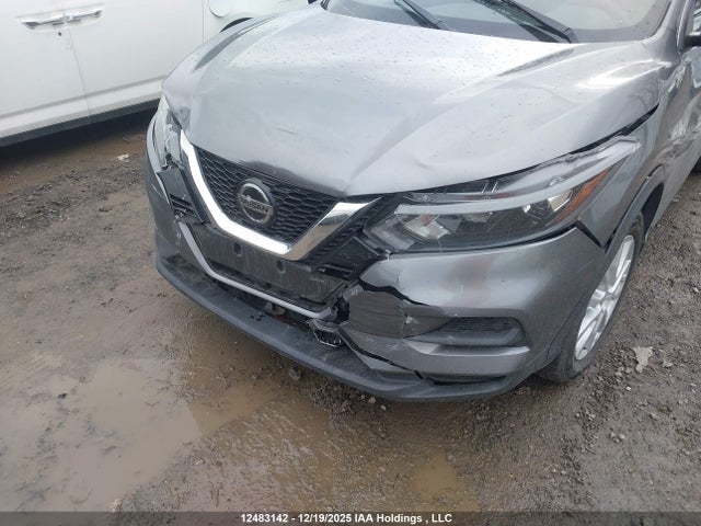 JN1BJ1AV6MW317468 Nissan Rogue Sport S