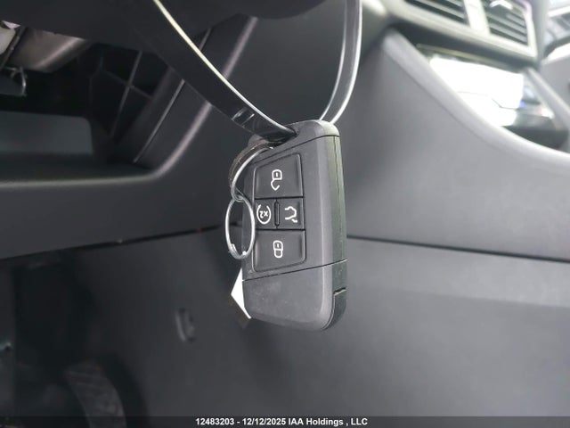 3VWGX7BU8SM019766 Volkswagen JETTA SEL