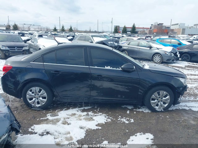 1G1PC5SB9E7419988 Chevrolet Cruze 1lt