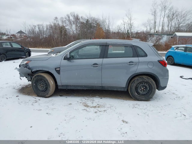 Mitsubishi RVR ES 2025 JA4AJUAU4SU604313 Image 15