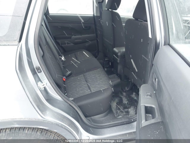 Mitsubishi RVR ES 2025 JA4AJUAU4SU604313 Image 8