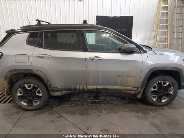 Jeep Compass Trailhawk 2018 3C4NJDDB0JT264913 Image 12