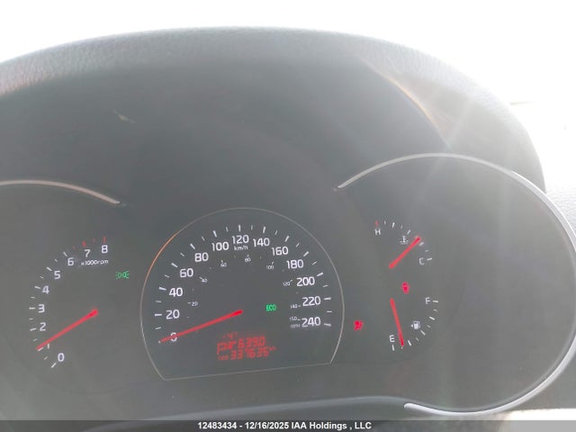 5XYKT3A68FG551512 KIA SORENTO LX