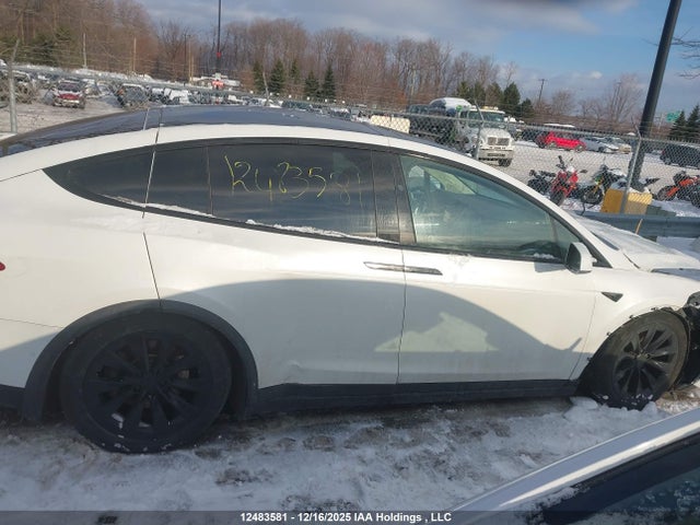 Tesla Model X 60d/70d/75d/90d 2016 5YJXCDE21GF030241 Image 14