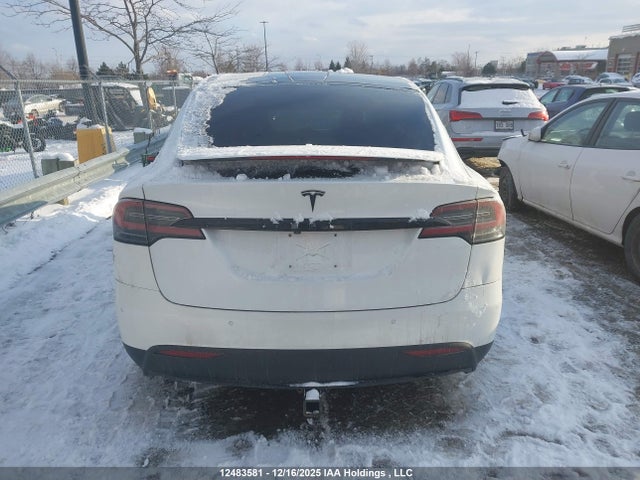 Tesla Model X 60d/70d/75d/90d 2016 5YJXCDE21GF030241 Image 17