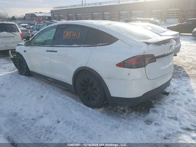 Tesla Model X 60d/70d/75d/90d 2016 5YJXCDE21GF030241 Image 3