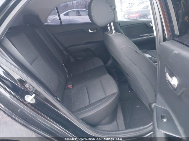 3KPA25AB2KE209259 KIA Rio