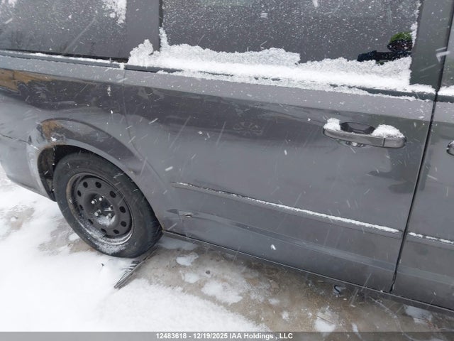 12483618 :رقم المزاد ، 2C4RDGBG4FR500949 vin ، 2015 Dodge Grand Caravan Se مزاد بيع