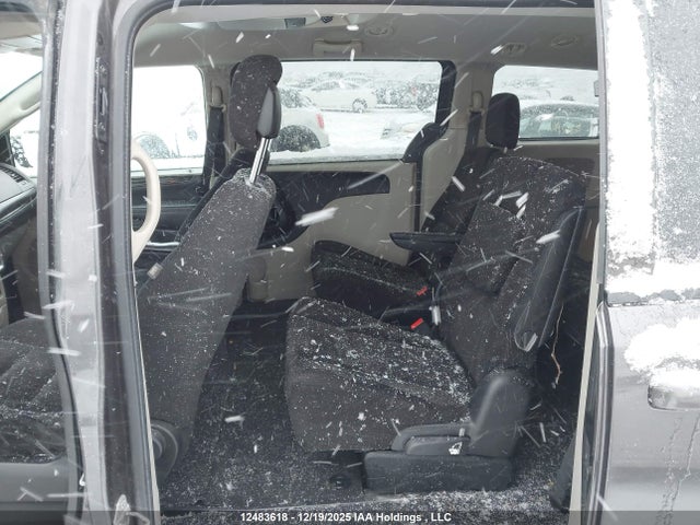 12483618 :رقم المزاد ، 2C4RDGBG4FR500949 vin ، 2015 Dodge Grand Caravan Se مزاد بيع