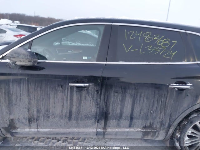 2LMTJ8LR1GBL33724 Lincoln MKX