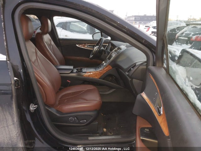 2LMTJ8LR1GBL33724 Lincoln MKX