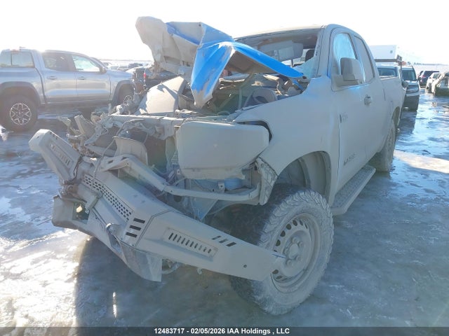 5TFUY5F13KX859262 Toyota Tundra Sr5 Plus 5.7l V8
