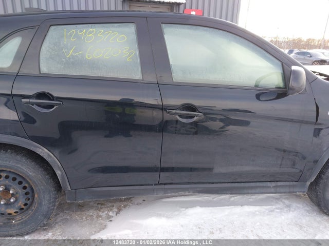 JA4AH3AU0KU602032 Mitsubishi Rvr Se/es