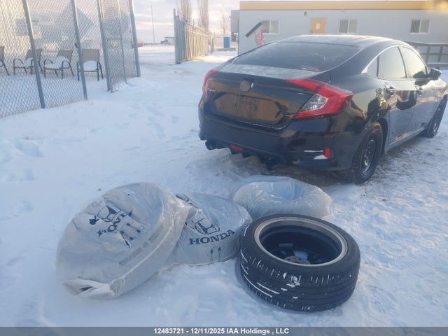 Honda CIVIC EX 2016 2HGFC2F87GH000711 Image 32