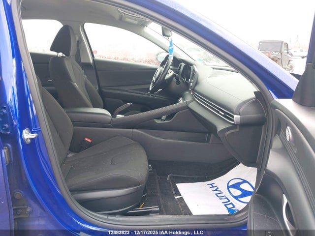 KMHLM4AG5MU100125 Hyundai Elantra Preferred Ivt