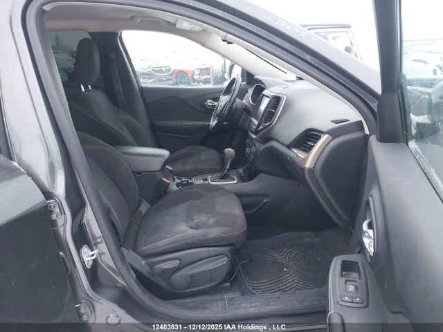 1C4PJMCS9GW276460 Jeep Cherokee North