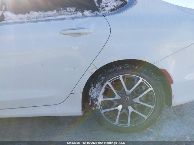 Chrysler 200 C 2016 1C3CCCEG2GN194012 Image 12